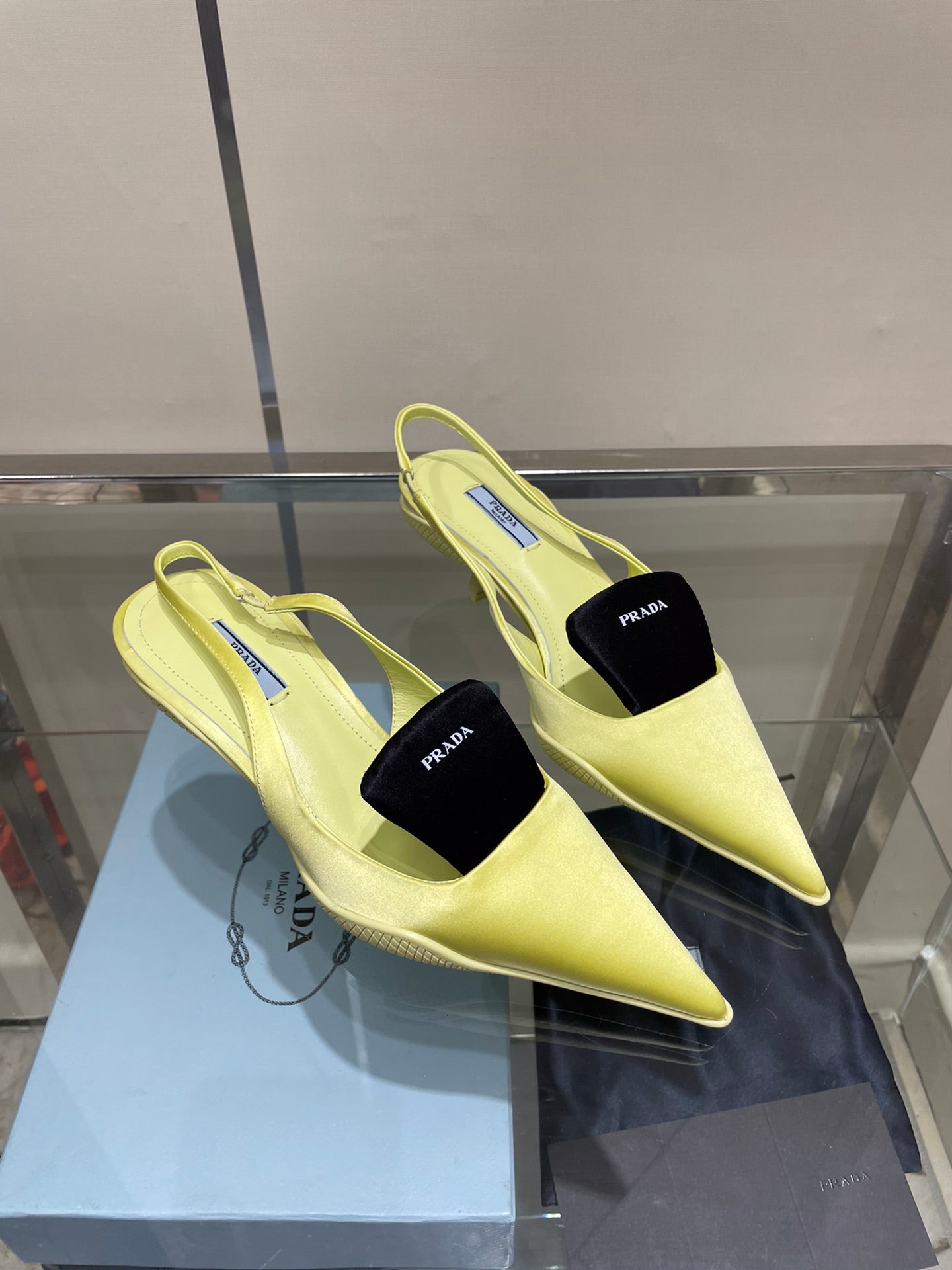Slingbacks