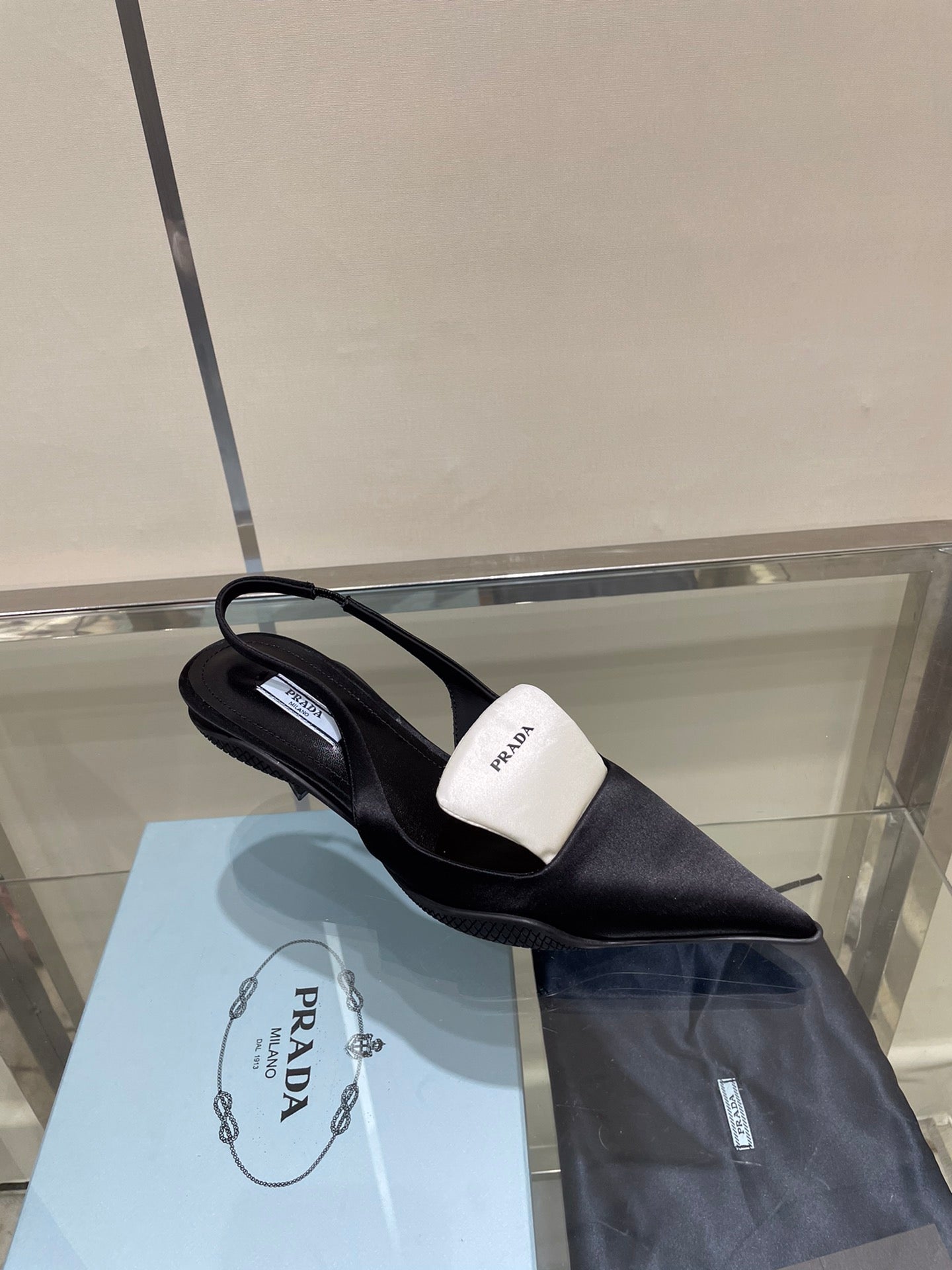 Slingbacks