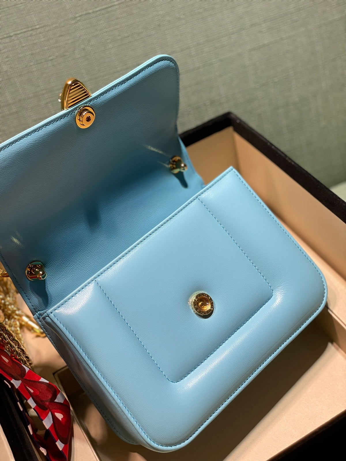 Handbag