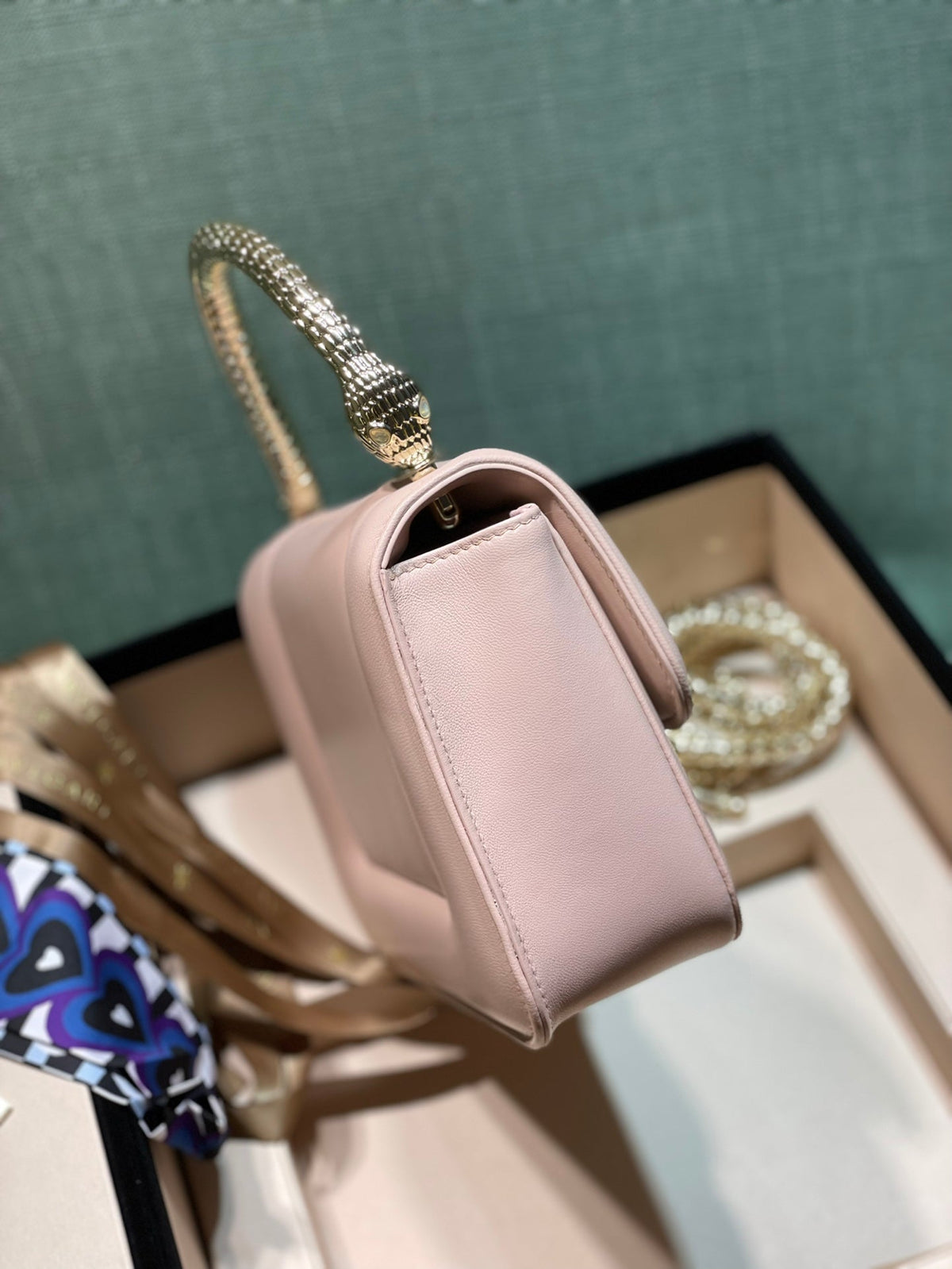 Handbag