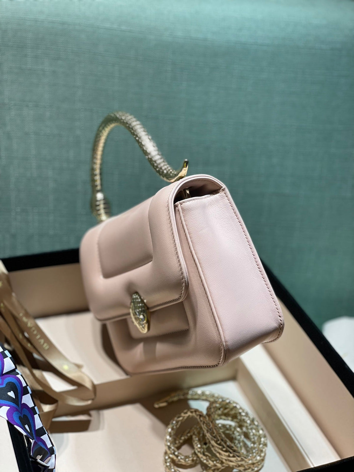Handbag