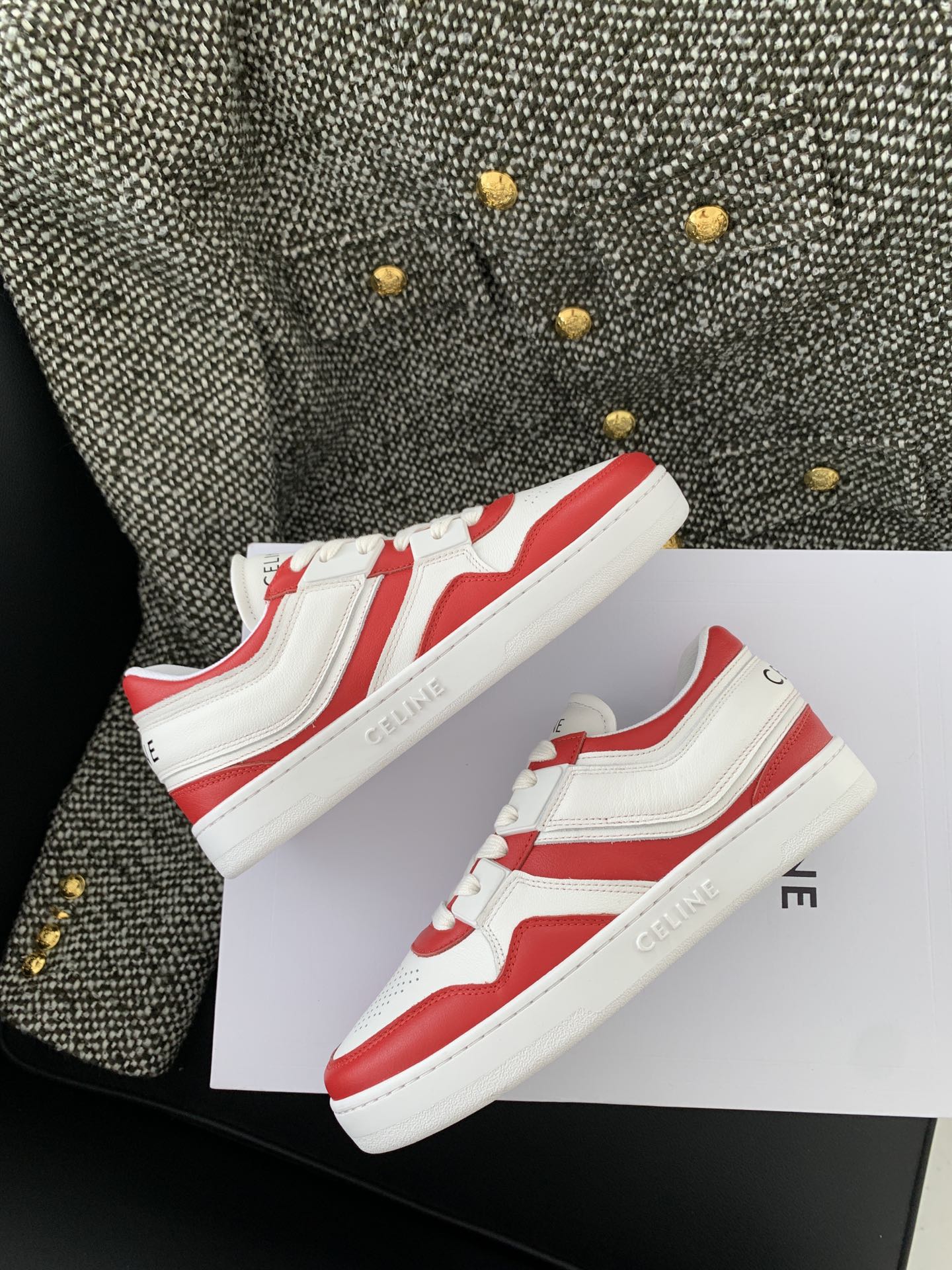 Sneakers