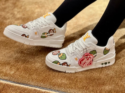 Sneakers