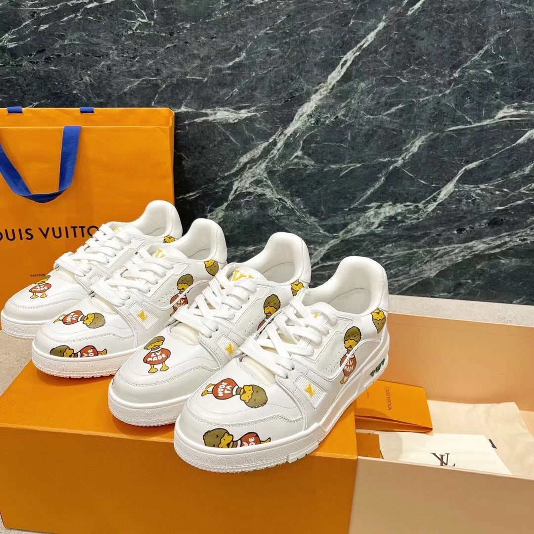 Sneakers