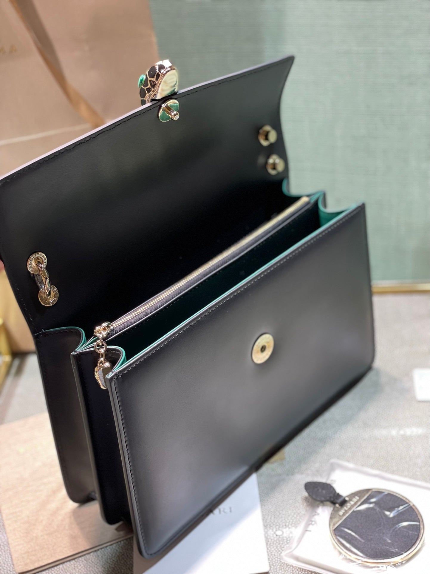 Handbag