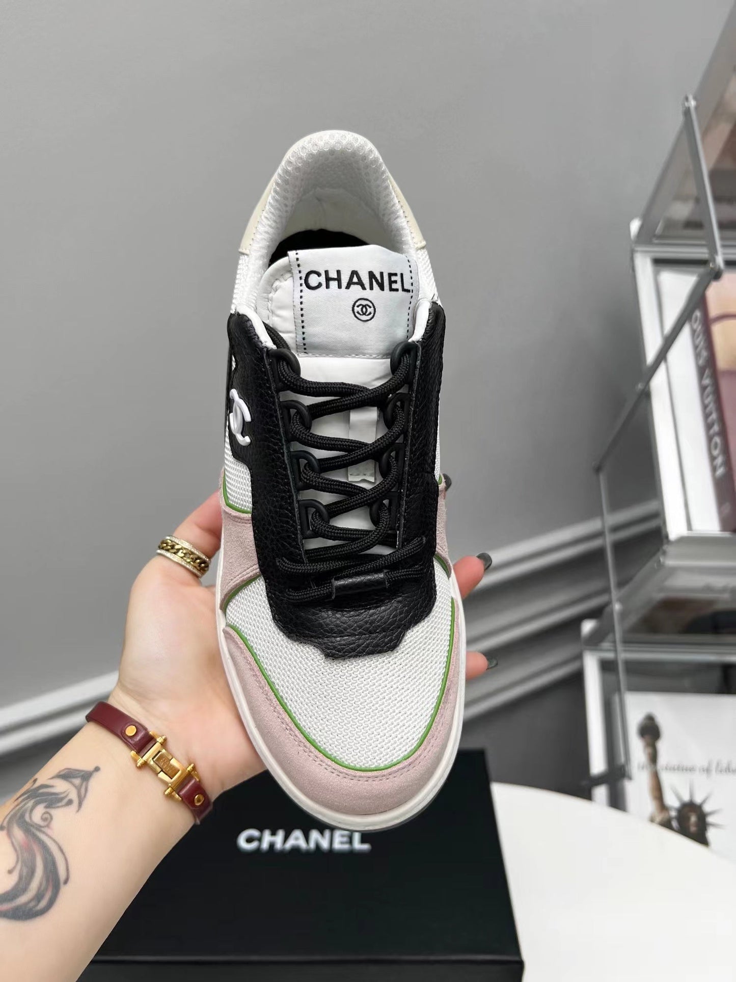 Sneakers