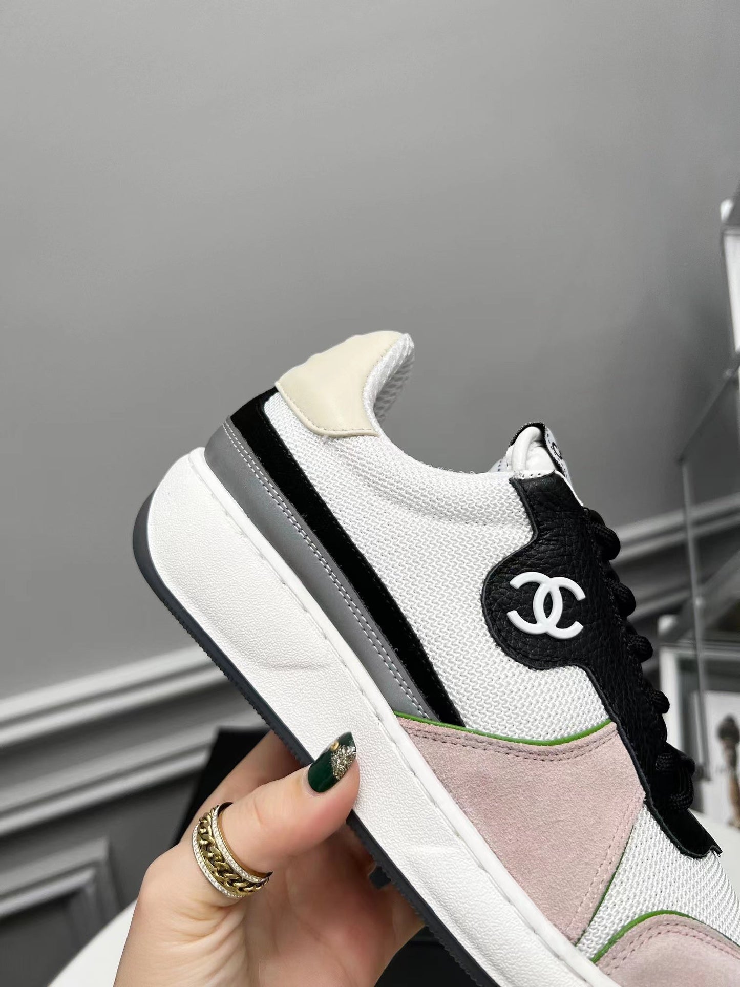 Sneakers