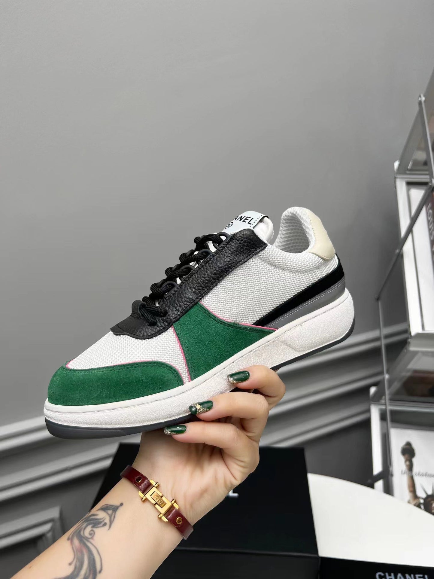 Sneakers