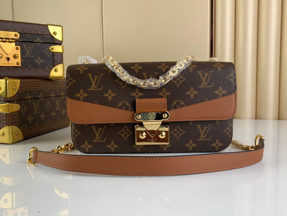 Handbag