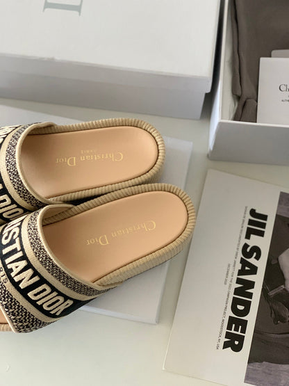 Slippers