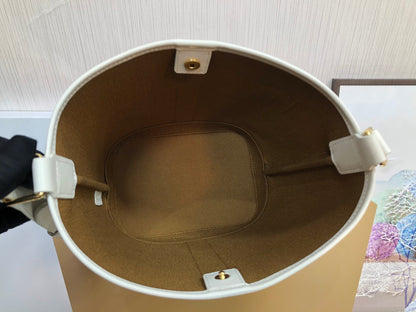 Bucket Bag