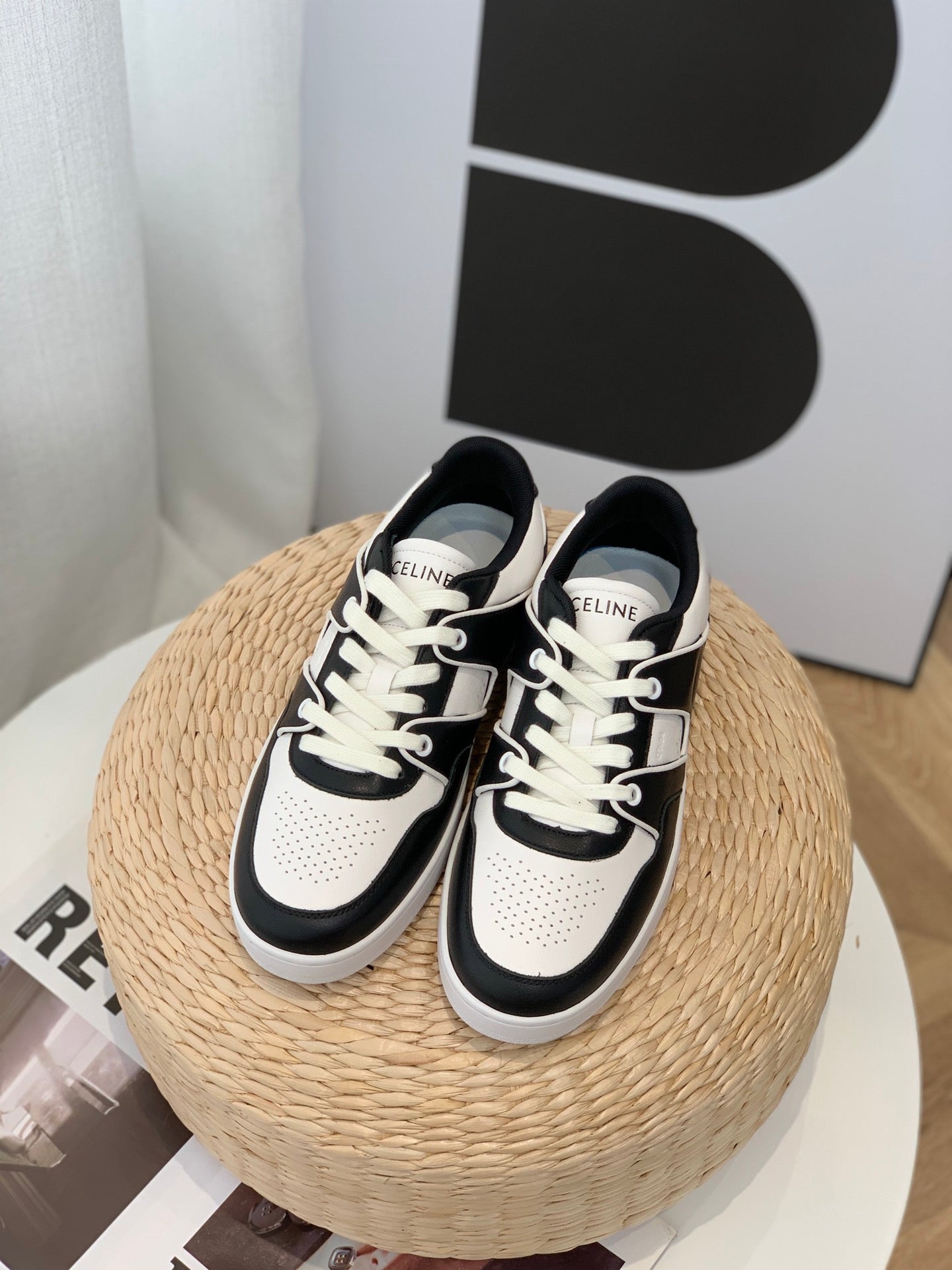 Sneakers