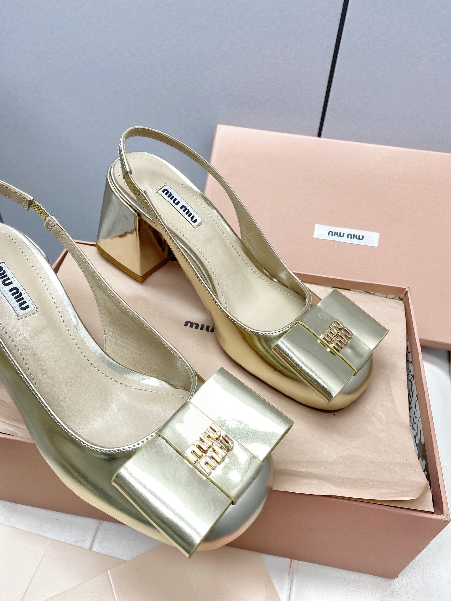 Slingbacks