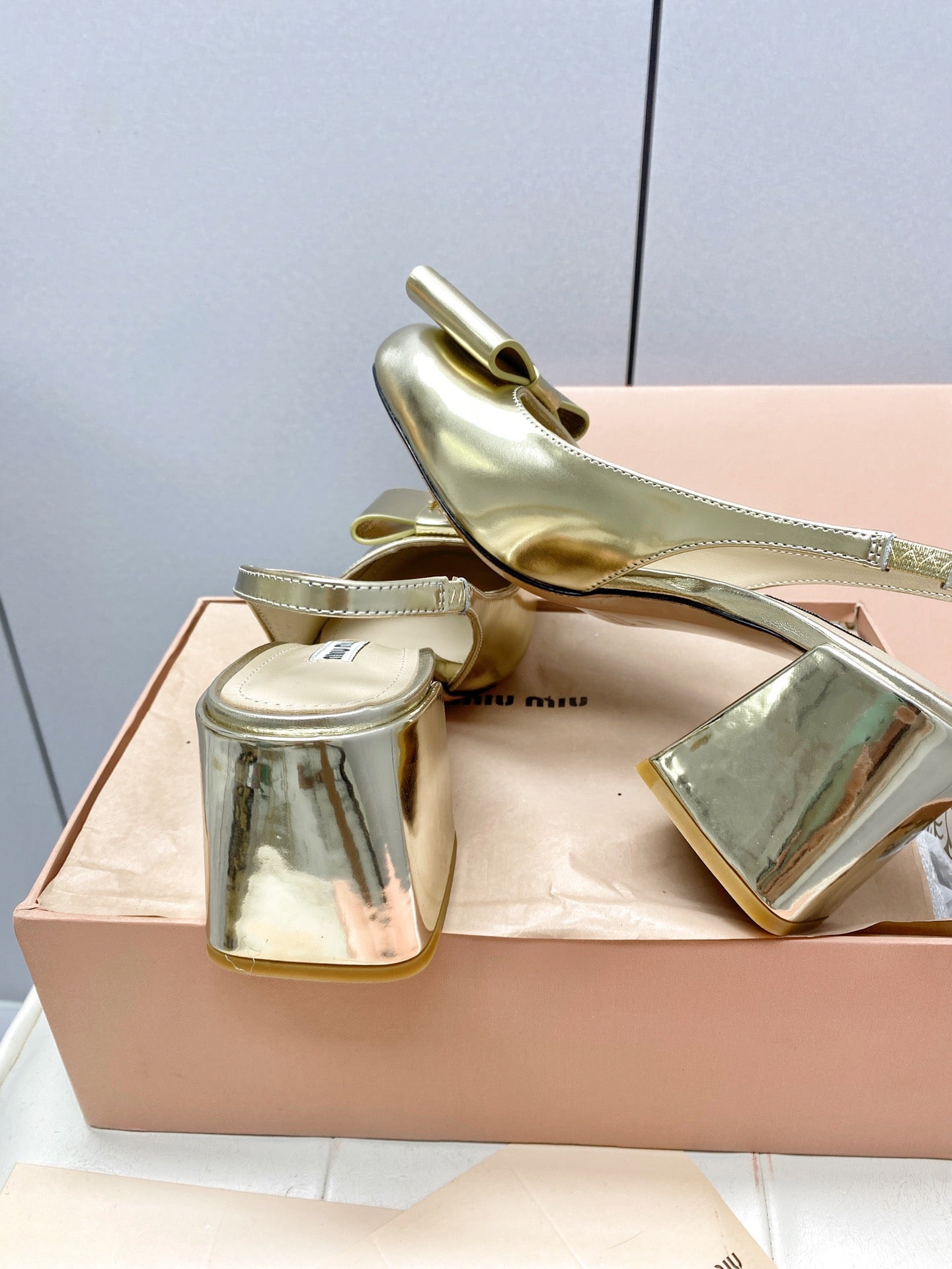 Slingbacks