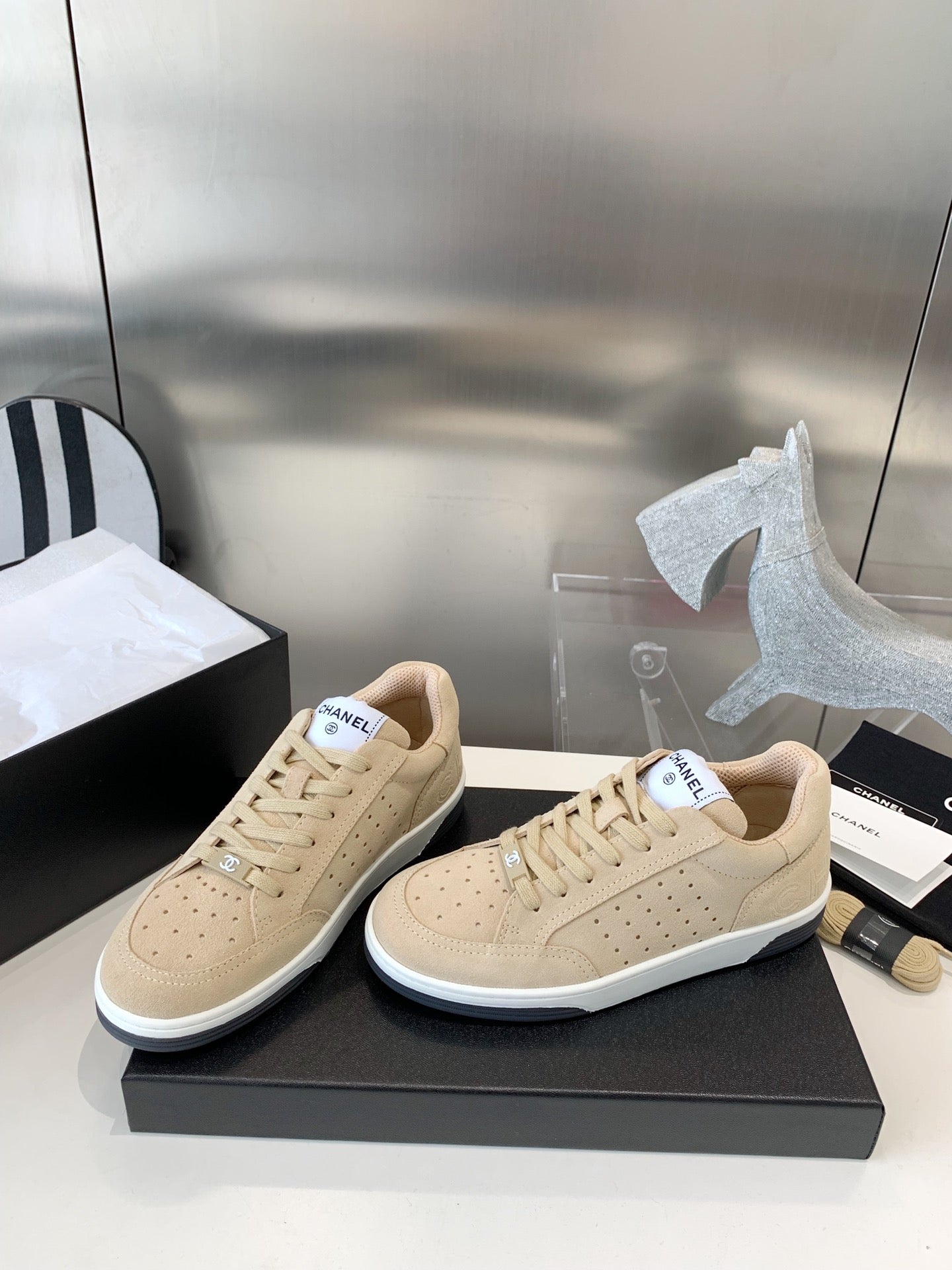 Sneakers