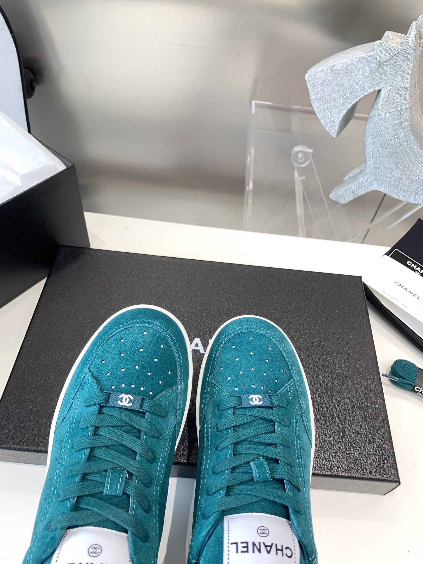 Sneakers