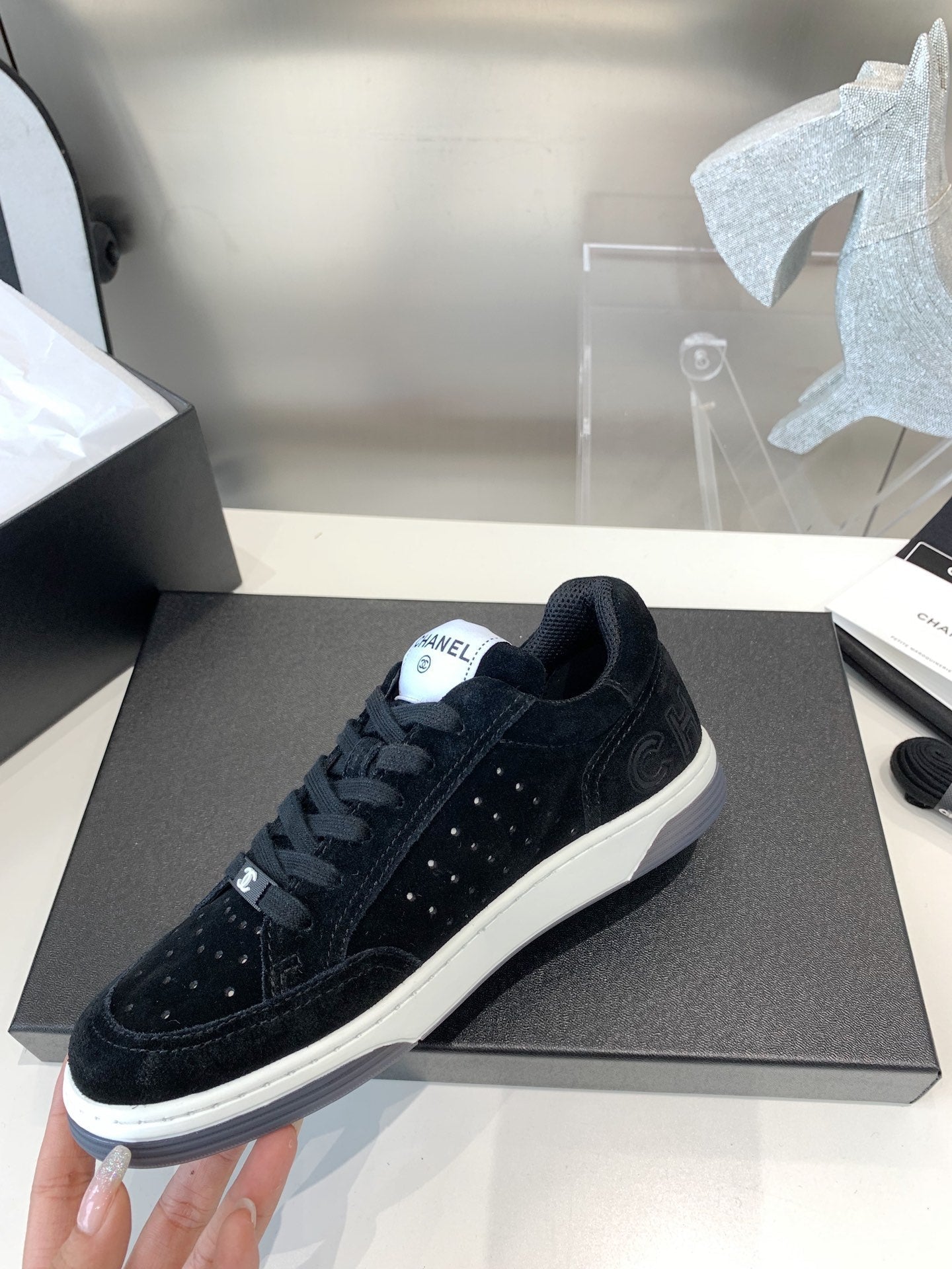 Sneakers