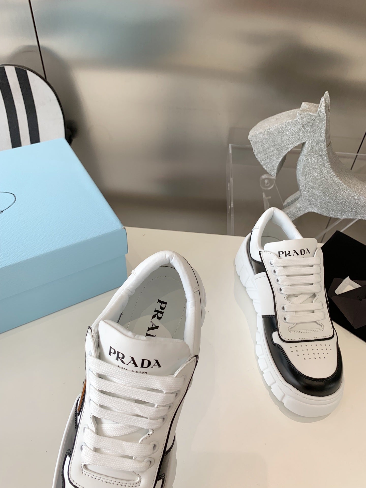 Sneakers