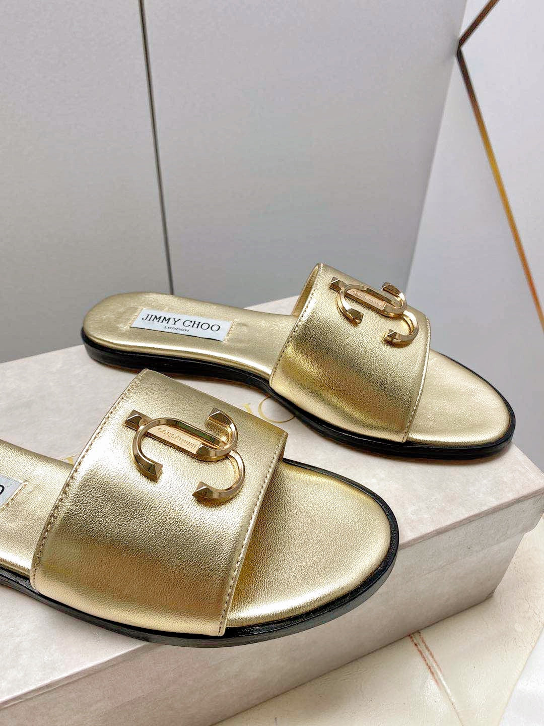 Slippers