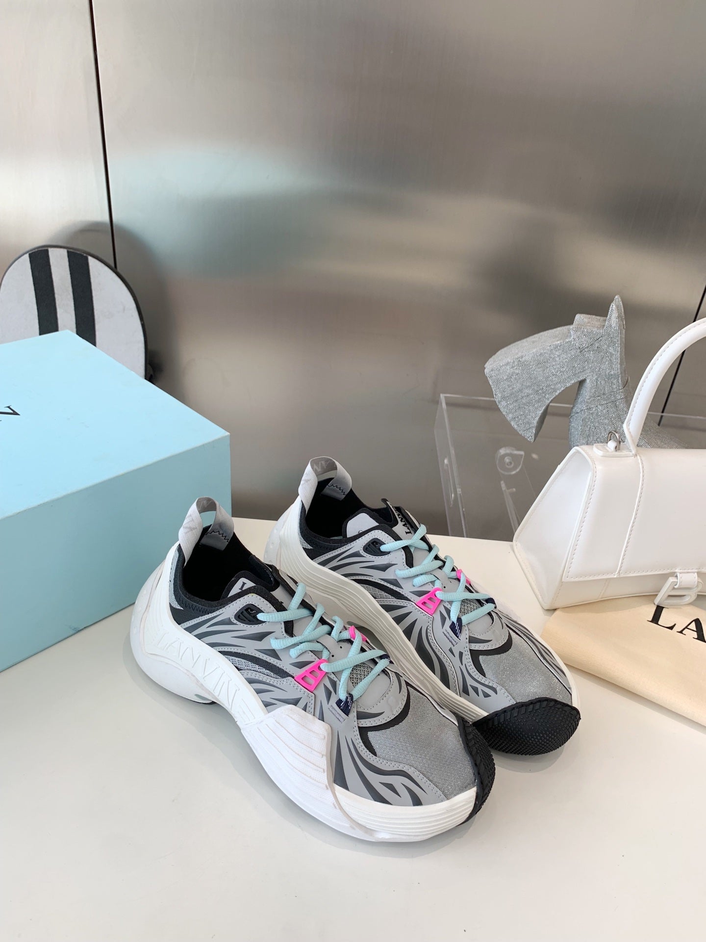 Sneakers