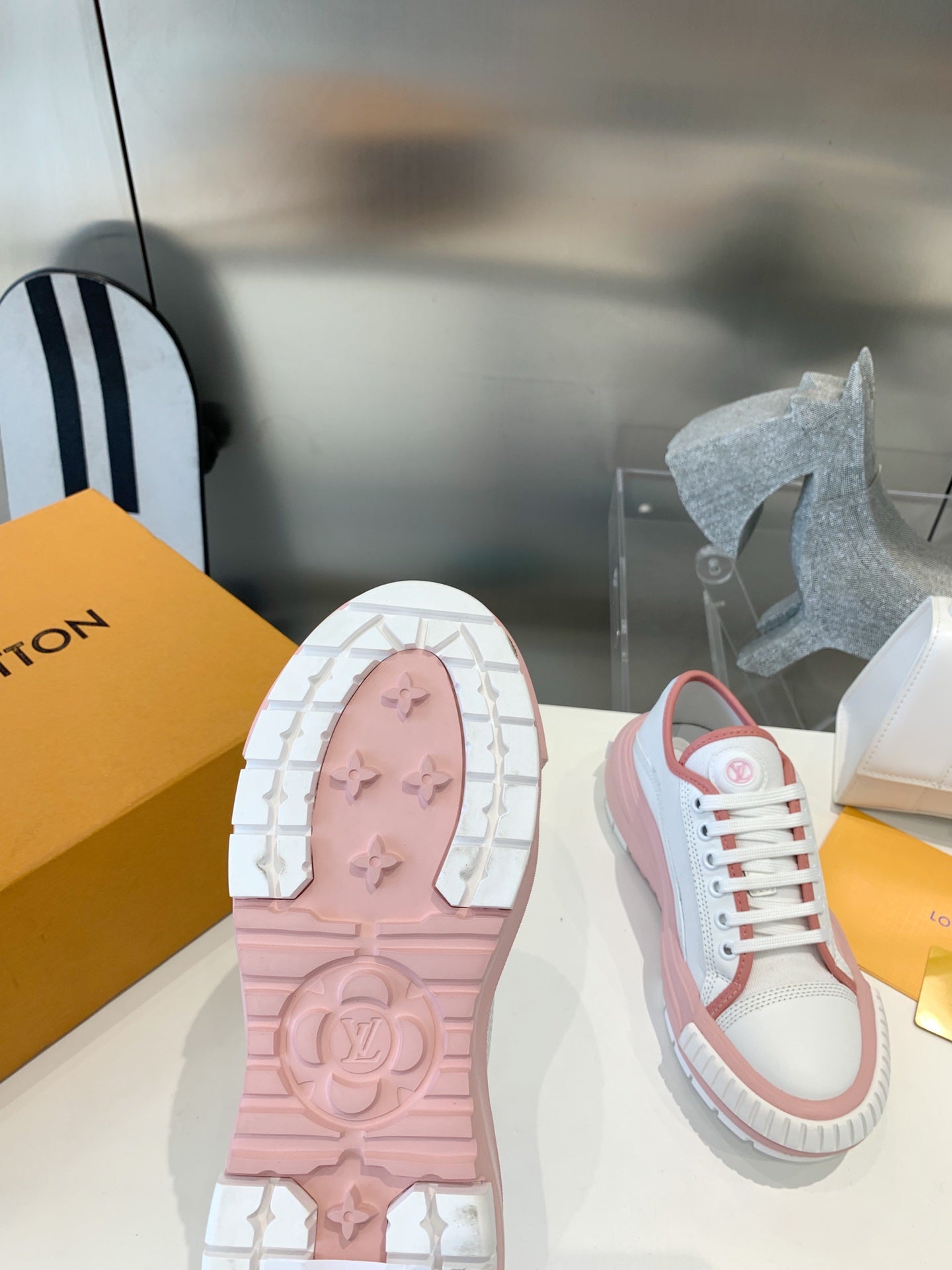 Sneakers