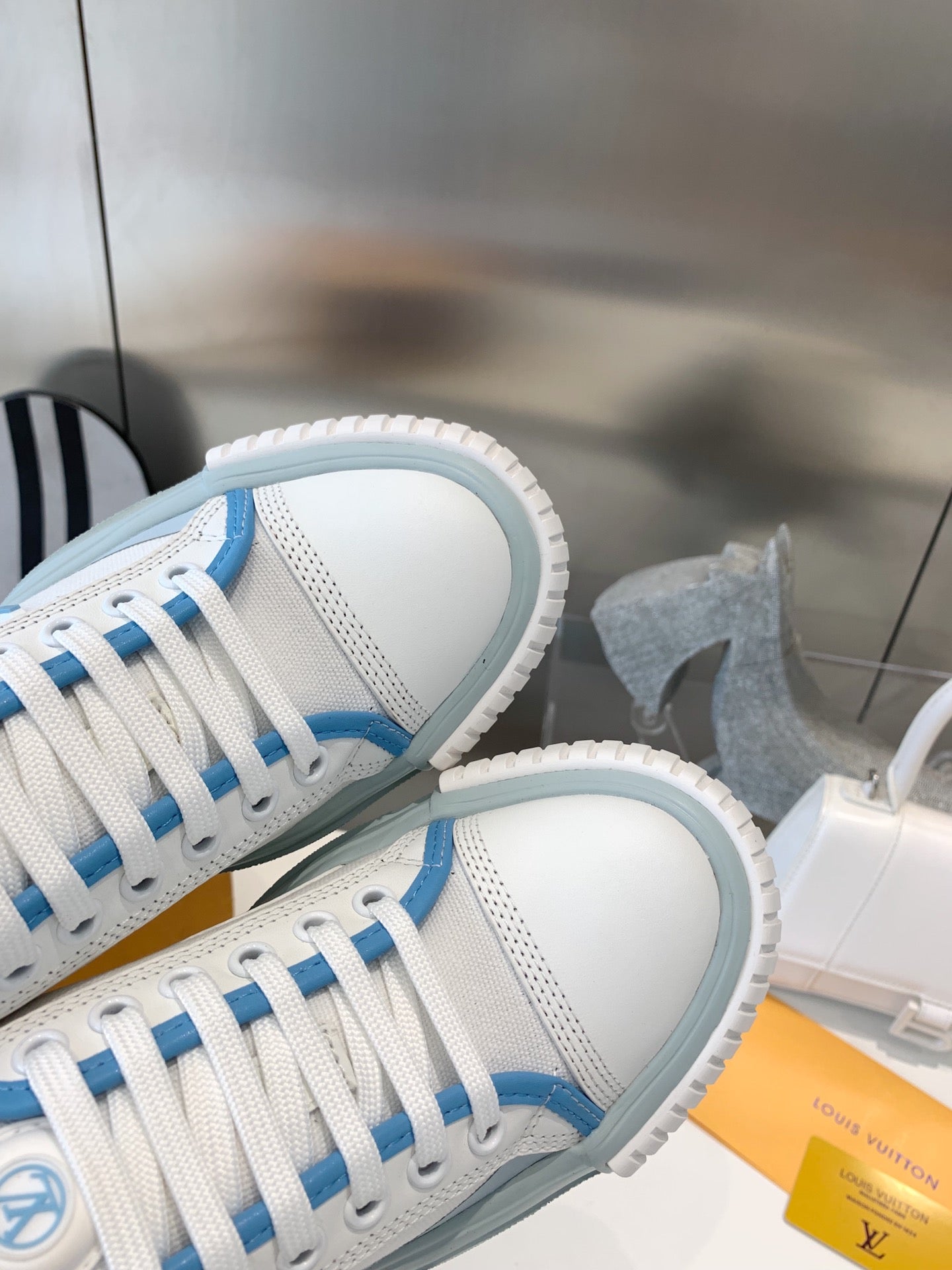 Sneakers