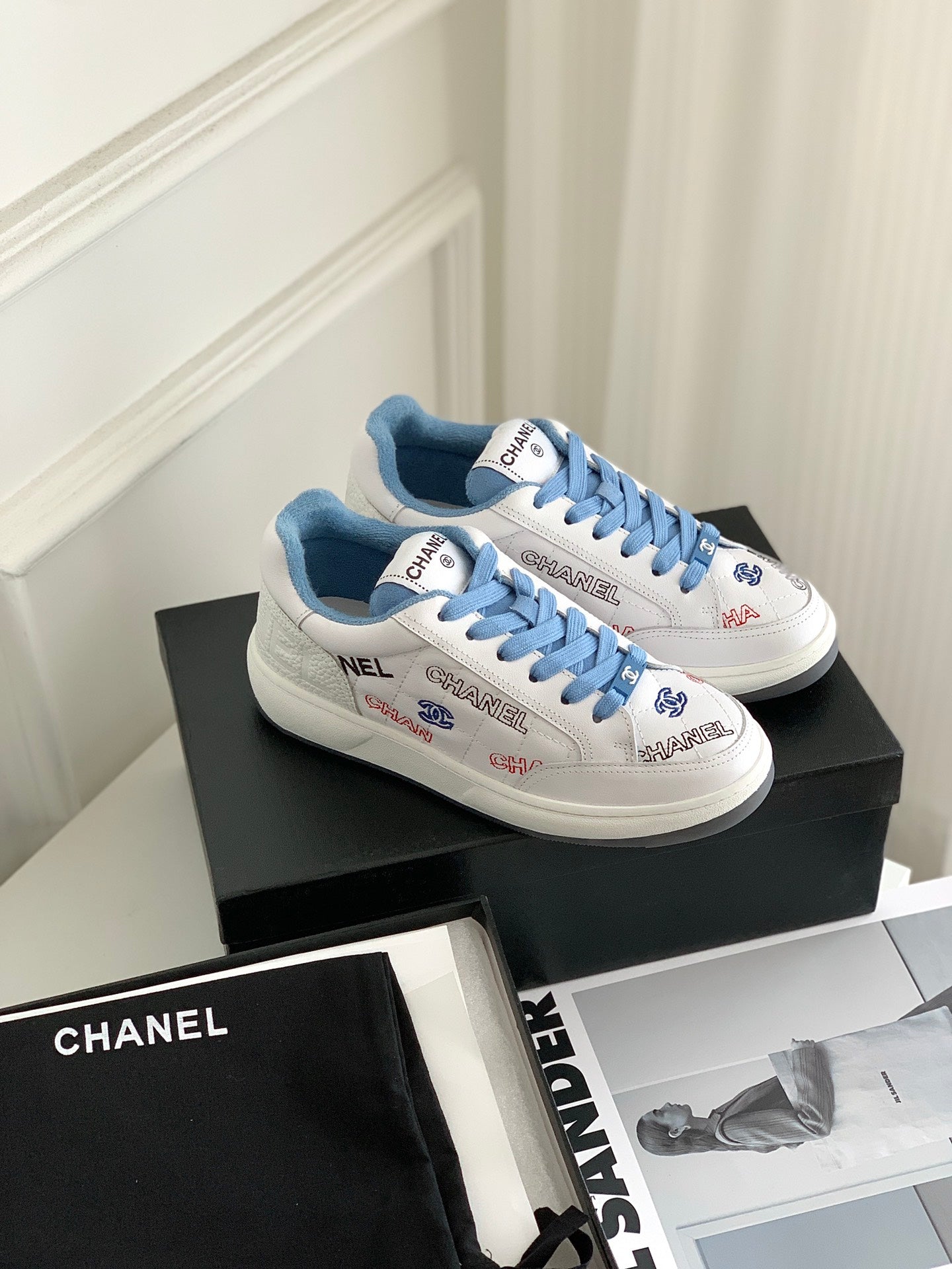 Sneakers