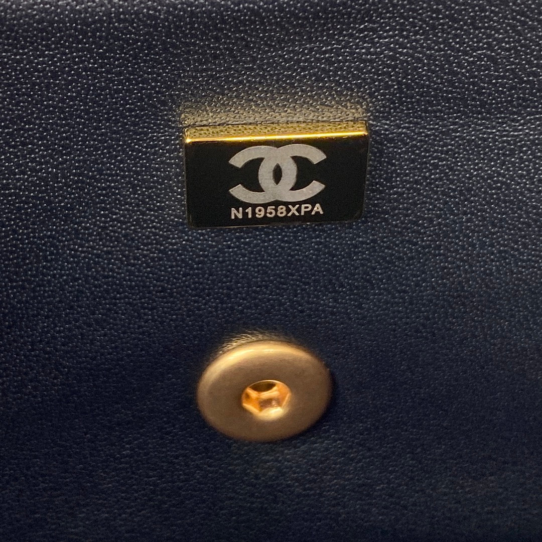 Handbag