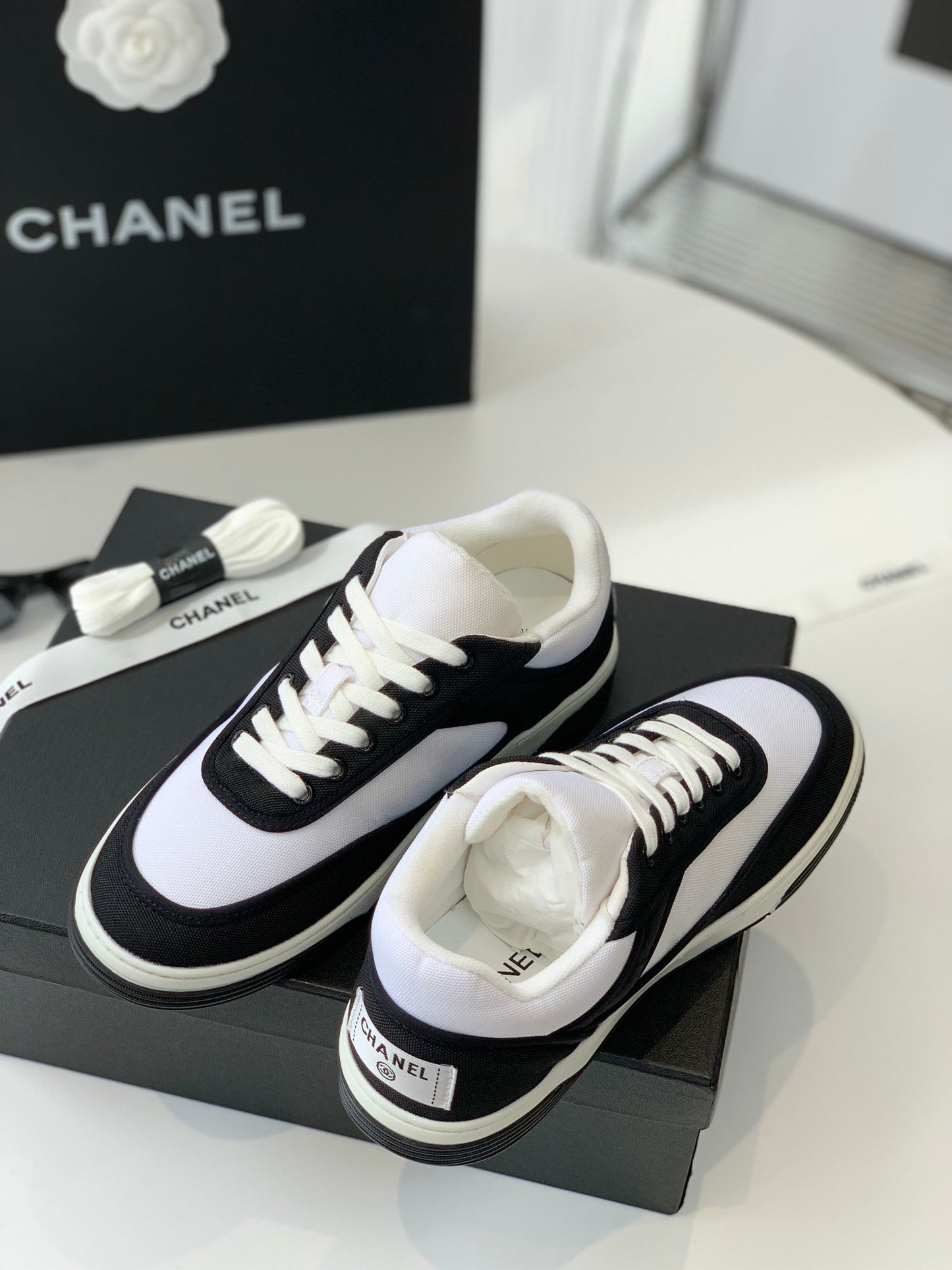 Sneakers