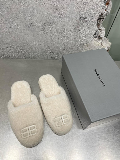 Slippers