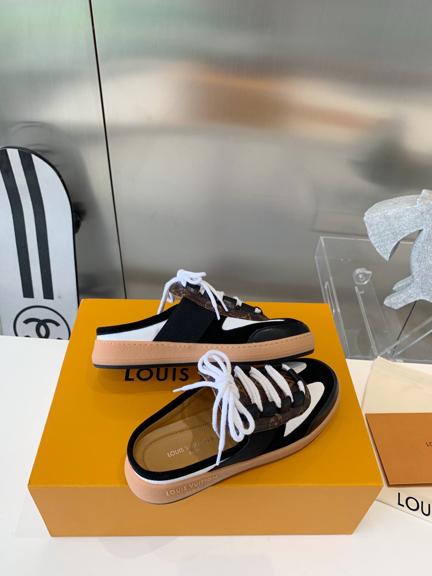 Sneakers