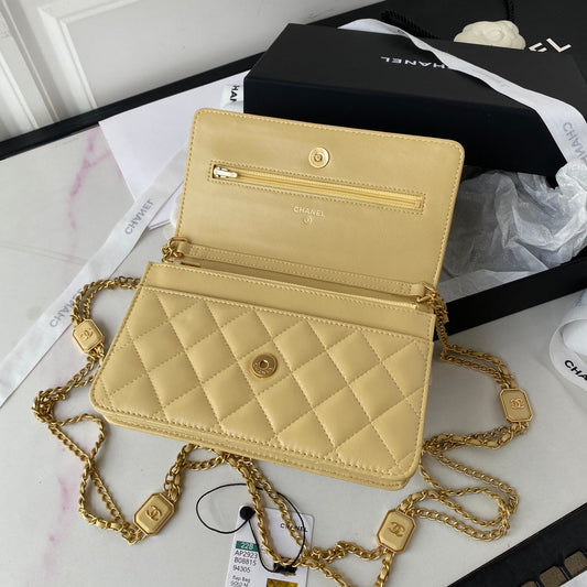 Handbag