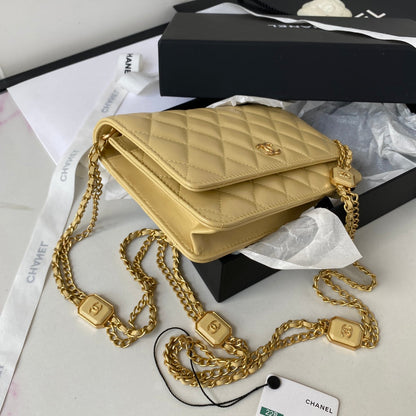 Handbag